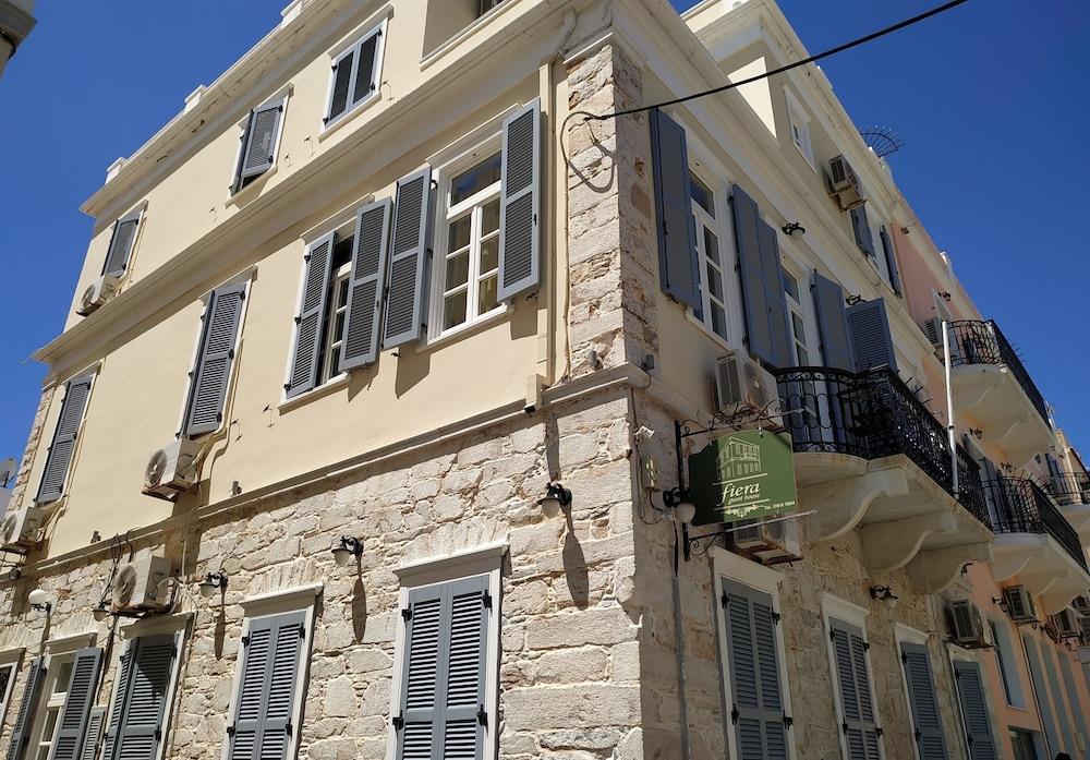 Fiera Guesthouse Ermoupoli Dış mekan fotoğraf