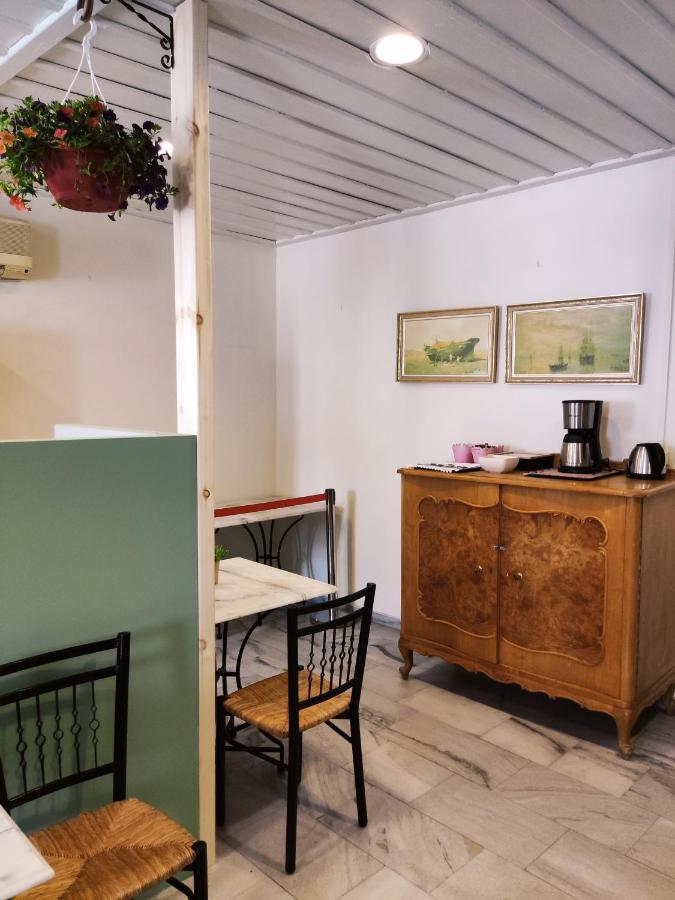 Fiera Guesthouse Ermoupoli Dış mekan fotoğraf
