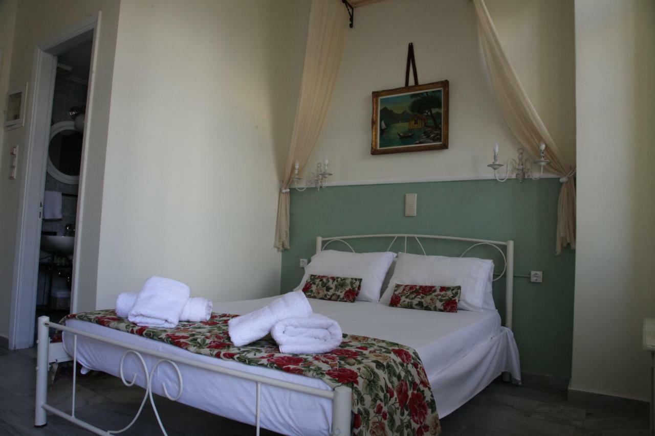 Fiera Guesthouse Ermoupoli Dış mekan fotoğraf